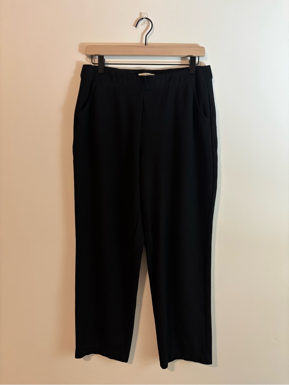 Max Studio Black Straight-Leg Pull-On Pants